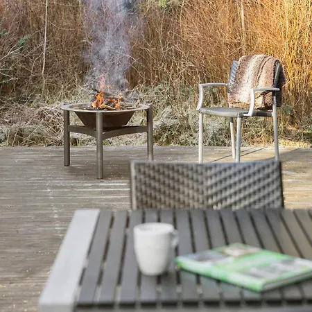 2 Bedroom Stunning In 펜션